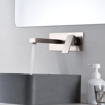 Rubinetto per lavabo da bagno con montaggio a parete Rubinetto per lavabo in nichel spazzolato con valvola grezza