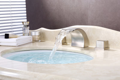 Rubinetto per lavabo a cascata Sumerain diffuso in nichel spazzolato
